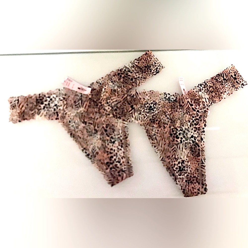 NWT 2 Victorias Secret Lacie leopard thongs. Set of 2!! Size XXL.